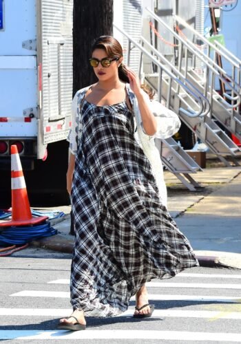 Priyanka Chopra Jonas Feet Toes And Soles 829