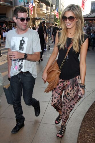Delta Goodrem Feet Toes And Soles 236