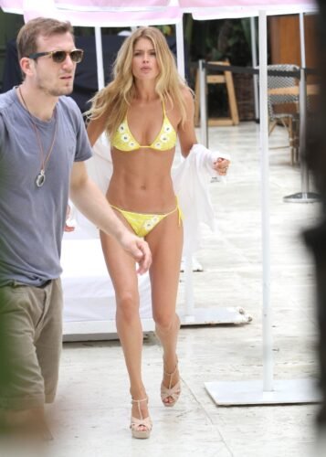 Doutzen Kroes Feet Toes And Soles 452