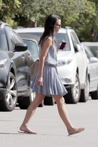 Jordana Brewster Feet Toes And Soles 675