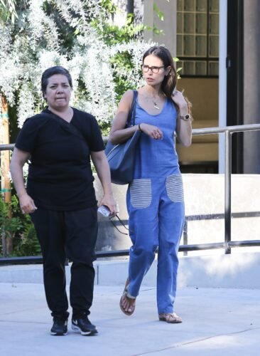 Jordana Brewster Feet Toes And Soles 707