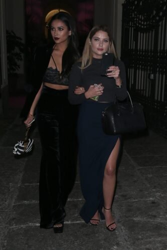 Shay Mitchell Feet Toes And Soles 596