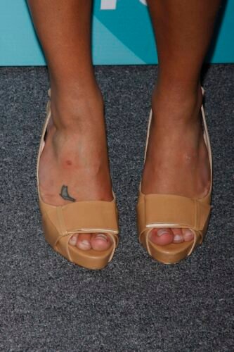 Lea Michele Feet Toes And Soles 136