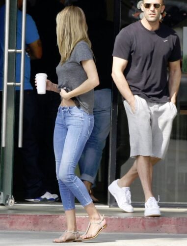 Rosie Huntington-Whiteley Feet Toes And Soles 343