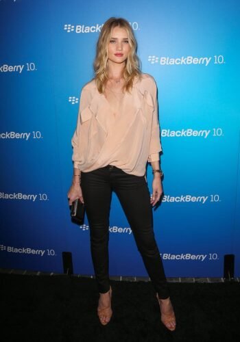Rosie Huntington-Whiteley Feet Toes And Soles 481