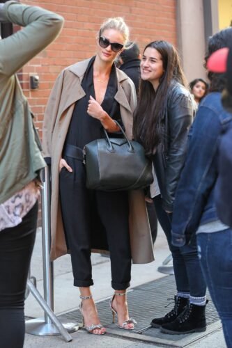 Rosie Huntington-Whiteley Feet Toes And Soles 526