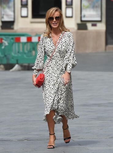 Amanda Holden Feet Toes And Soles 1095