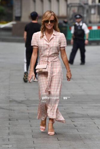 Amanda Holden Feet Toes And Soles 1105