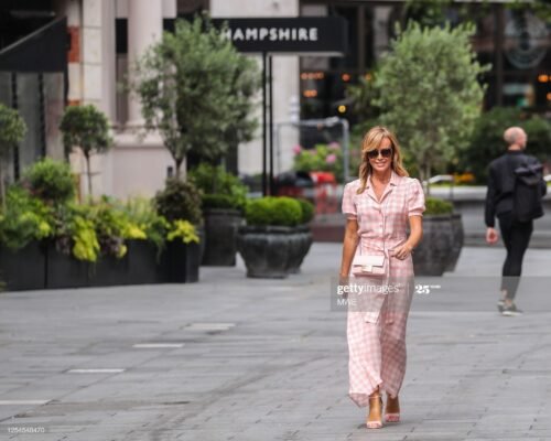 Amanda Holden Feet Toes And Soles 1110