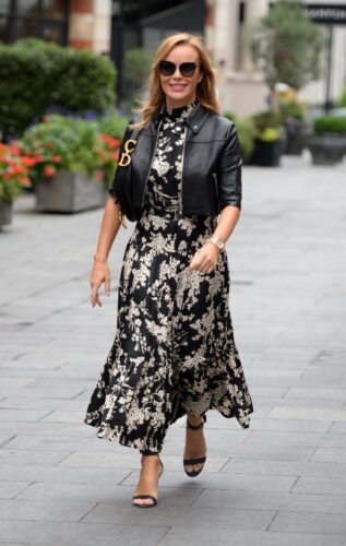 Amanda Holden Feet Toes And Soles 1153