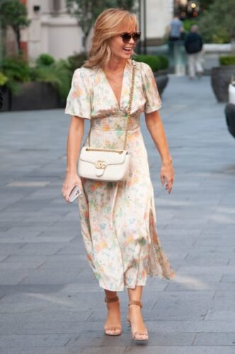 Amanda Holden Feet Toes And Soles 1208