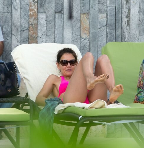 Katie Holmes Feet Toes And Soles 619
