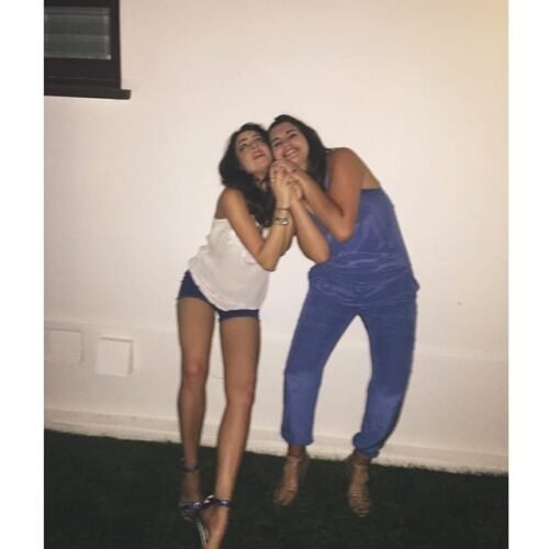 Elizabeth Gillies Feet Toes And Soles 204