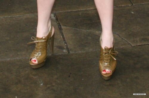 Gemma Arterton Feet Toes And Soles 6