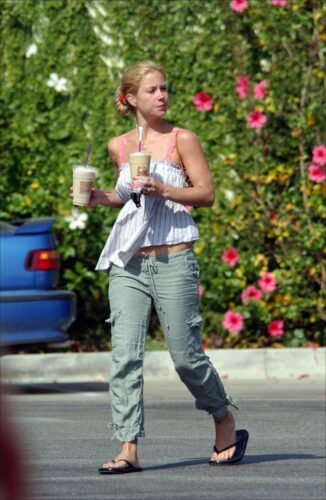 Christina Applegate Feet Toes And Soles 72