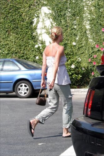 Christina Applegate Feet Toes And Soles 76