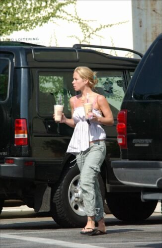 Christina Applegate Feet Toes And Soles 77