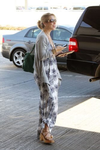 Christina Applegate Feet Toes And Soles 113