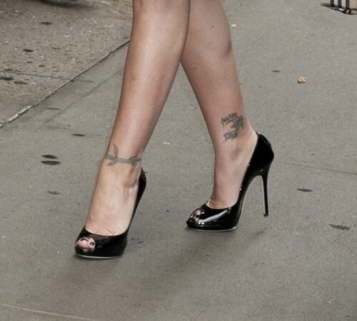 Christina Applegate Feet Toes And Soles 137