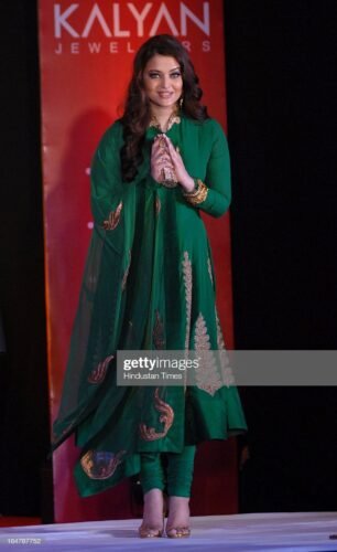 Aishwarya Rai Bachchan Feet Toes And Soles 564