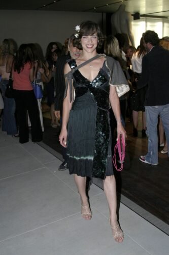 Milla Jovovich Feet Toes And Soles 10