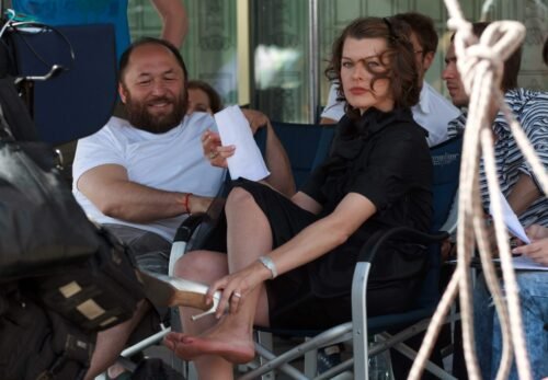 Milla Jovovich Feet Toes And Soles 13