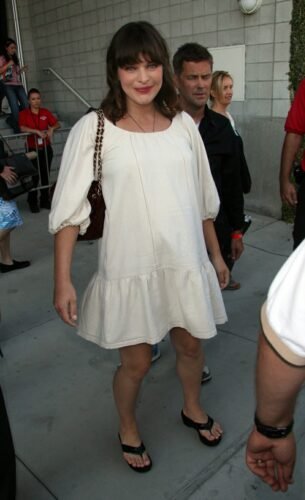 Milla Jovovich Feet Toes And Soles 348