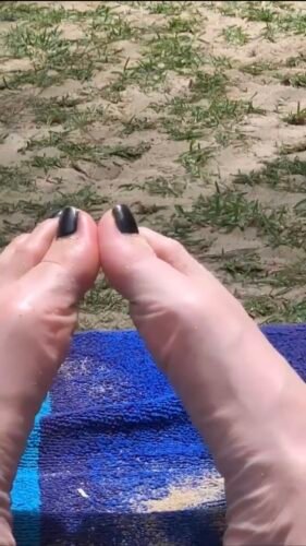 Justine Ezarik Feet Toes And Soles 501