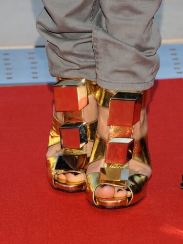 Olga Kurylenko Feet Toes And Soles 48