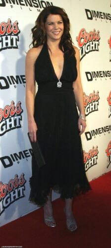 Lauren Graham Feet Toes And Soles 130