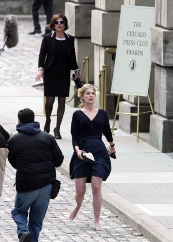 Rosamund Pike Feet Toes And Soles 107