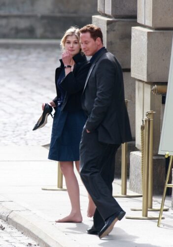 Rosamund Pike Feet Toes And Soles 113