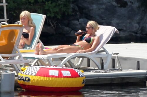 Carrie Underwood Feet Toes And Soles 453