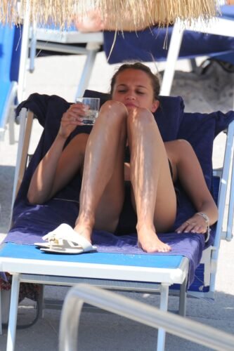 Alicia Vikander Feet Toes And Soles 94