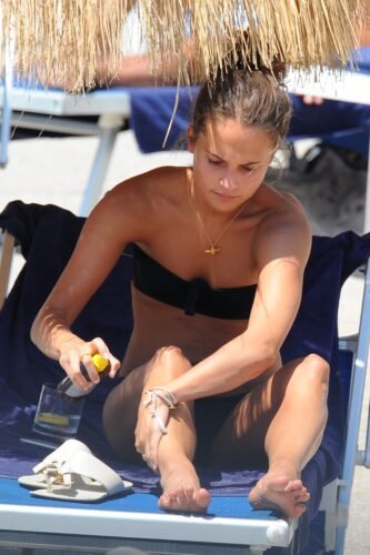 Alicia Vikander Feet Toes And Soles 95