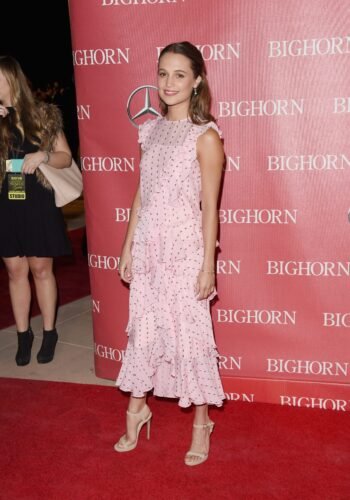 Alicia Vikander Feet Toes And Soles 240