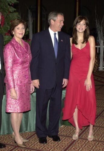 Mandy Moore Feet Toes And Soles 173