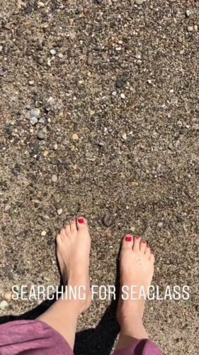 Tiffani Thiessen Feet Toes And Soles 386