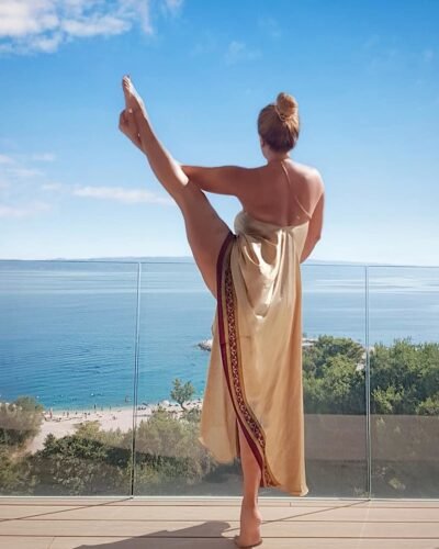 Nives Celzijus Feet Toes And Soles 178