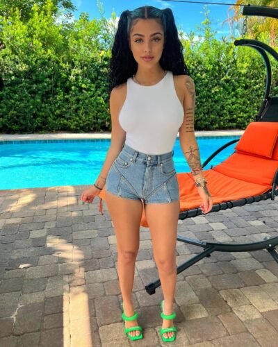 Malu Trevejo Feet Toes And Soles 113
