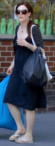 Julianne Moore Feet Toes And Soles 65