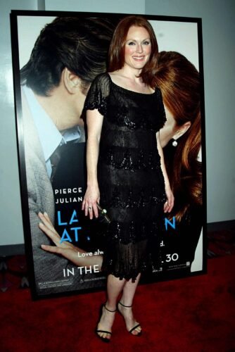 Julianne Moore Feet Toes And Soles 277