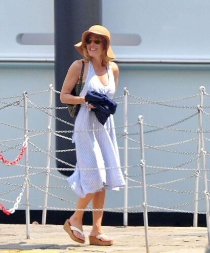 Gillian Anderson Feet Toes And Soles 578