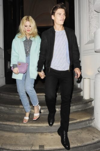 Pixie Lott Feet Toes And Soles 359