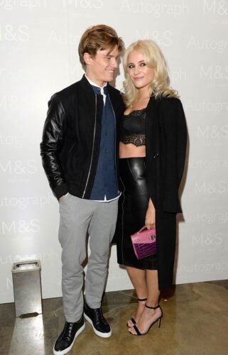 Pixie Lott Feet Toes And Soles 752