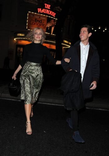 Pixie Lott Feet Toes And Soles 895