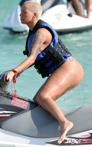 Amber Rose Feet Toes And Soles 400