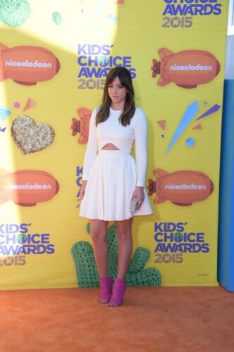 Chloe Bennet Feet Toes And Soles 13