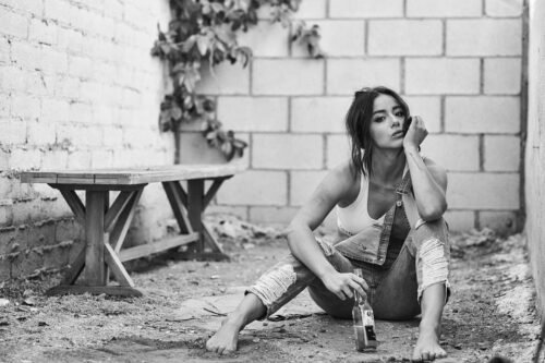 Chloe Bennet Feet Toes And Soles 98