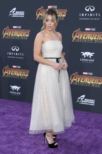 Chloe Bennet Feet Toes And Soles 132